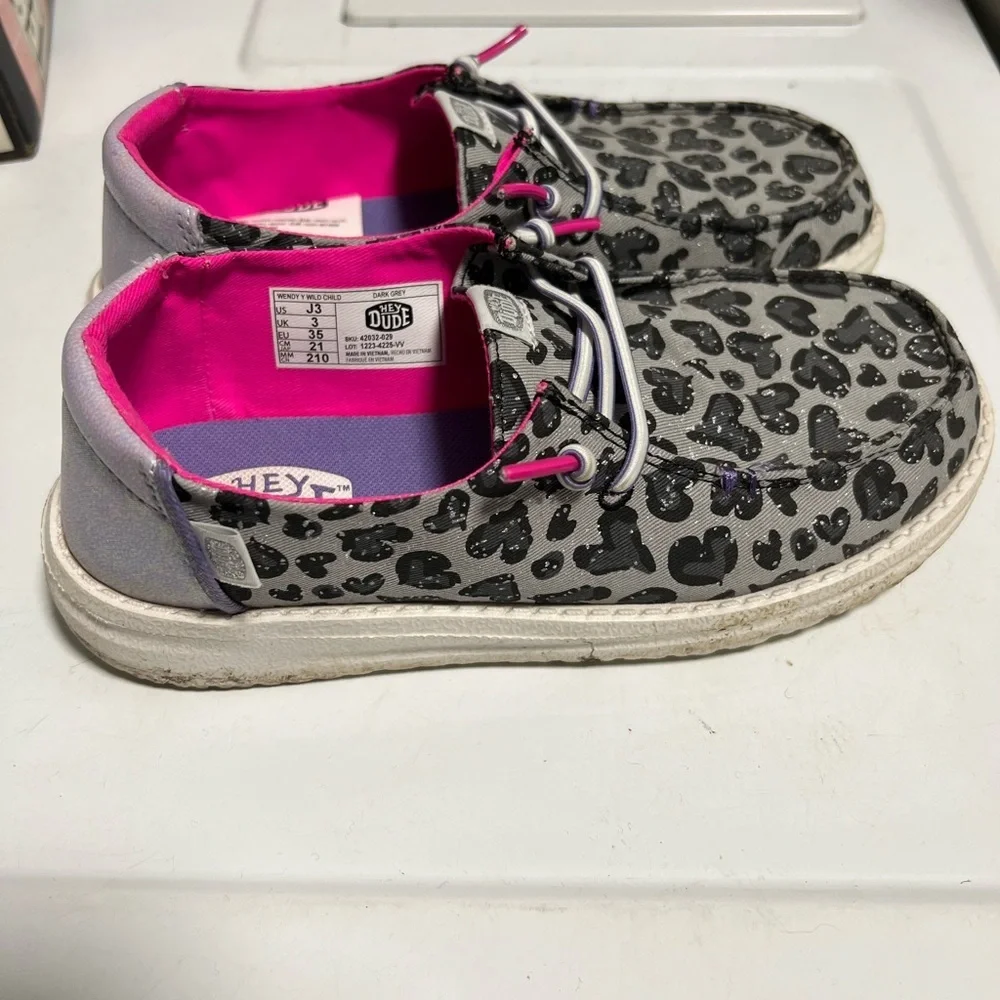 Hey Dude Kids Leopard Print Shoes Wendy wild child - Black and Pink kids size 3